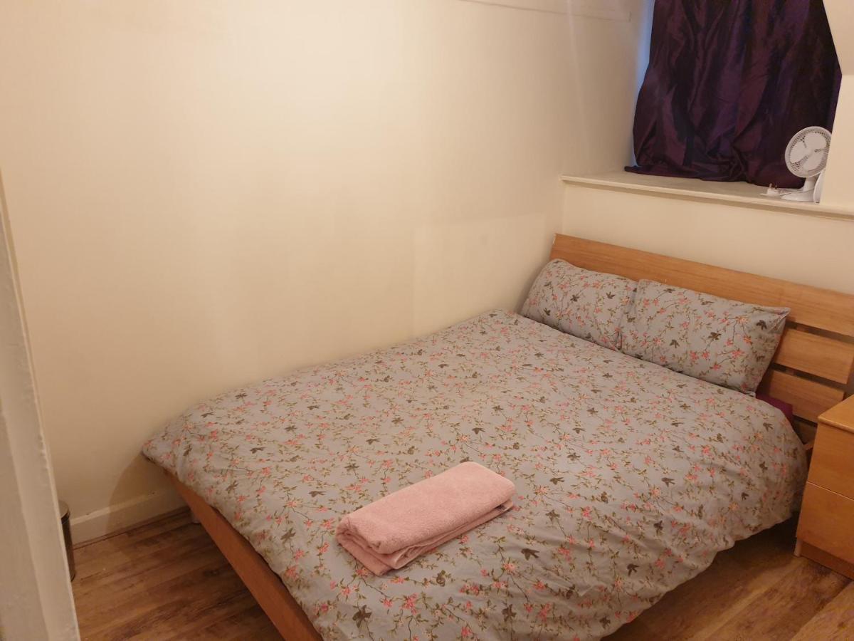Splendid 4Bedrooms Shared Home 曼彻斯特 外观 照片