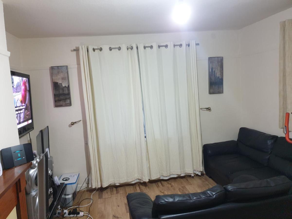 Splendid 4Bedrooms Shared Home 曼彻斯特 外观 照片