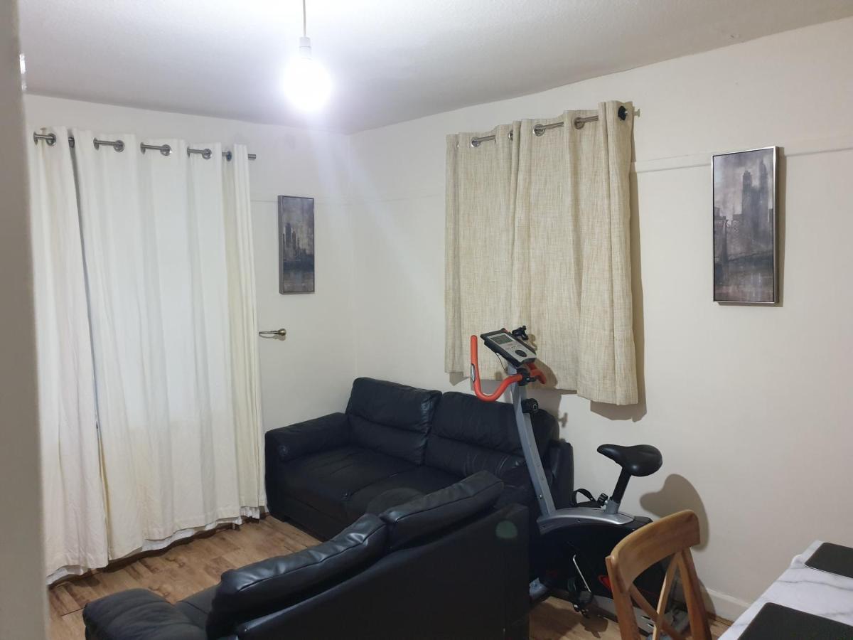 Splendid 4Bedrooms Shared Home 曼彻斯特 外观 照片