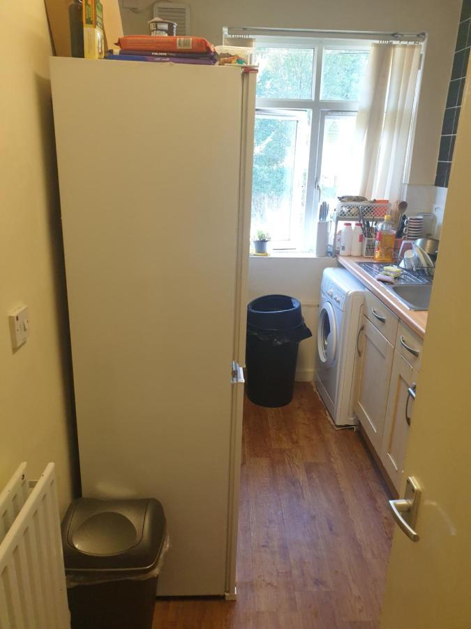 Splendid 4Bedrooms Shared Home 曼彻斯特 外观 照片