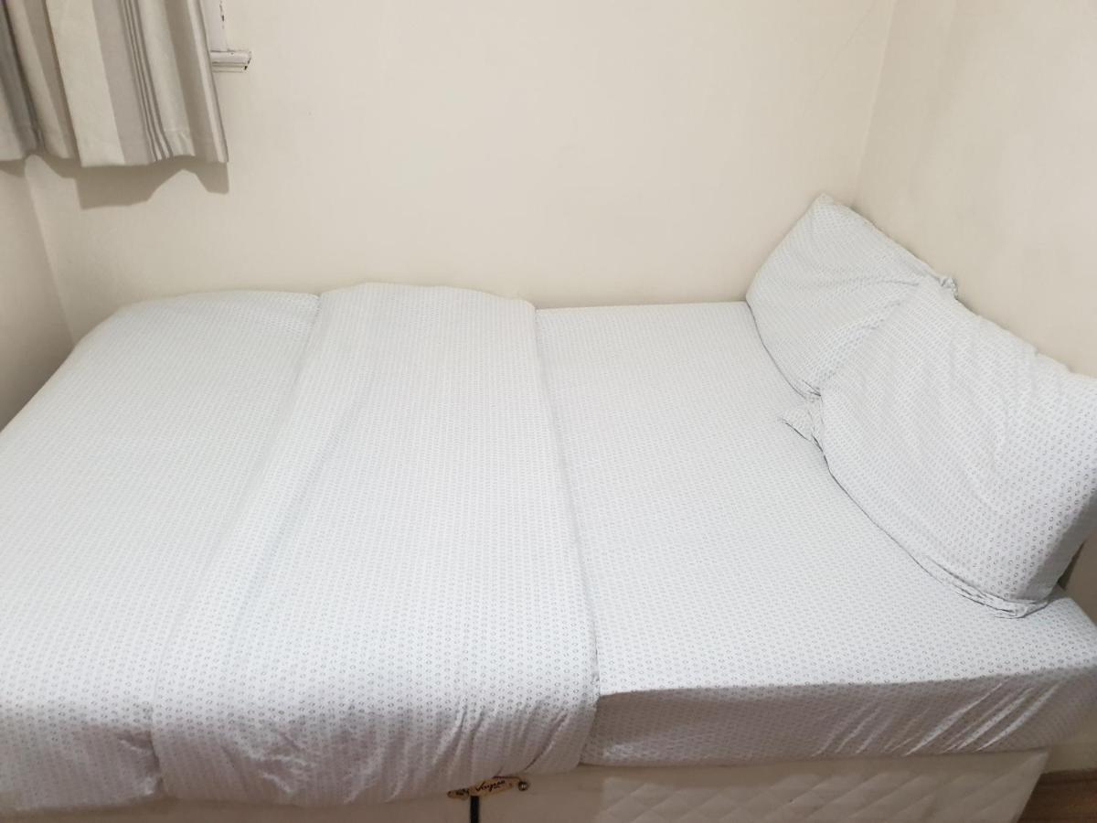 Splendid 4Bedrooms Shared Home 曼彻斯特 外观 照片
