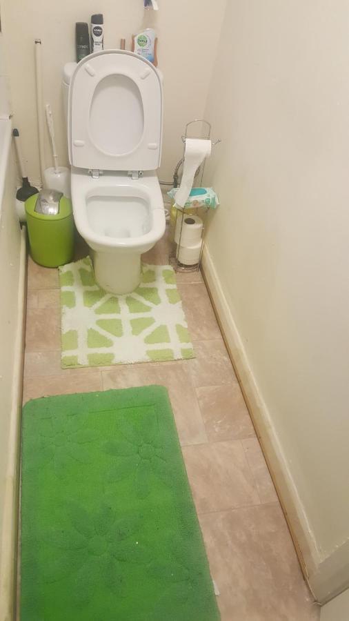 Splendid 4Bedrooms Shared Home 曼彻斯特 外观 照片